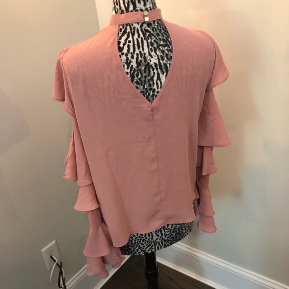 🔴 Cold Shoulder Ruffle Sleeve Top - Picture 2 of 5